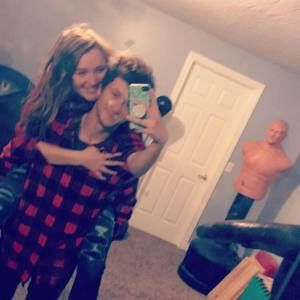 Meet your Posher, Annie